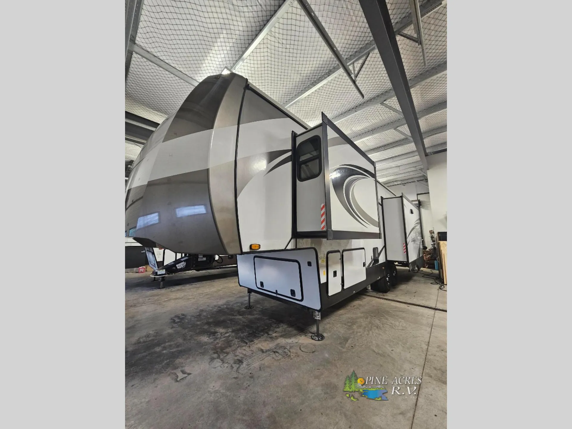 2022 Forest River Sandpiper Luxury 321RL - Photo 3