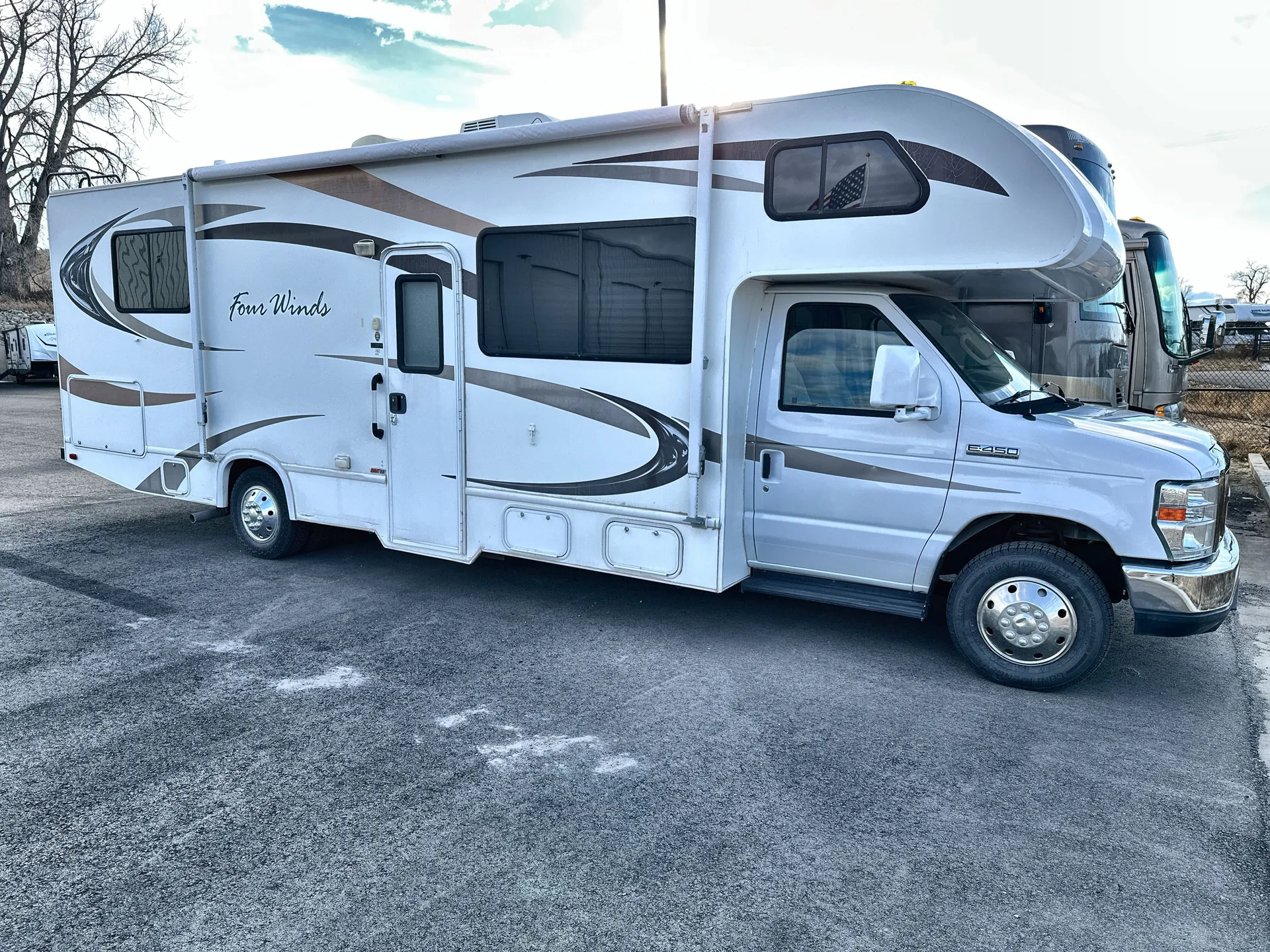2015 Thor Motor Coach Four Winds 28Z - Photo 2