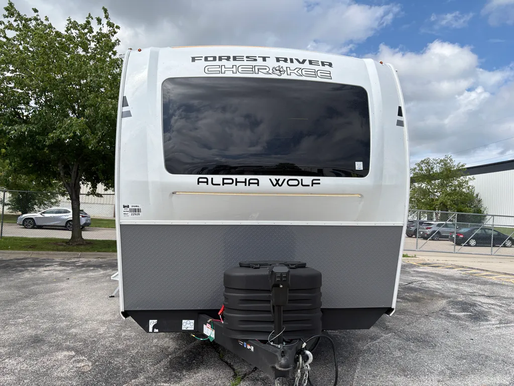 2026 Forest River Cherokee Alpha Wolf 26RL, Photos photo 2