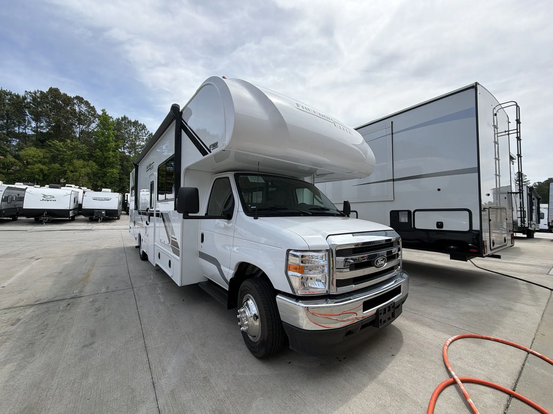 2027 Thor Motor Coach Freedom Elite 31FE
