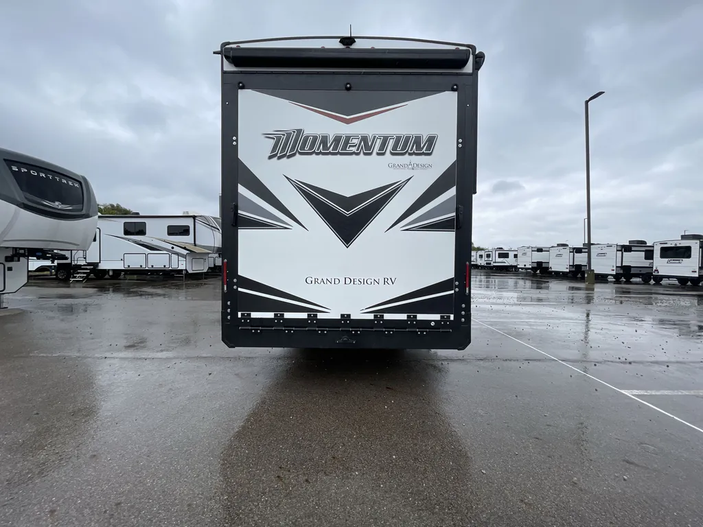 2021 Grand Design Momentum 381M, Photos photo 5