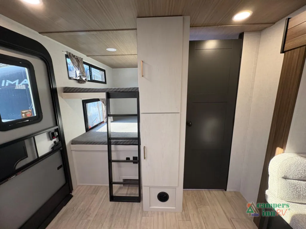 2026 Forest River Vibe Extreme Lite 2600BH, Photos photo 13