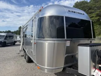 2026 Airstream Trade Wind 23FB - Photo 2