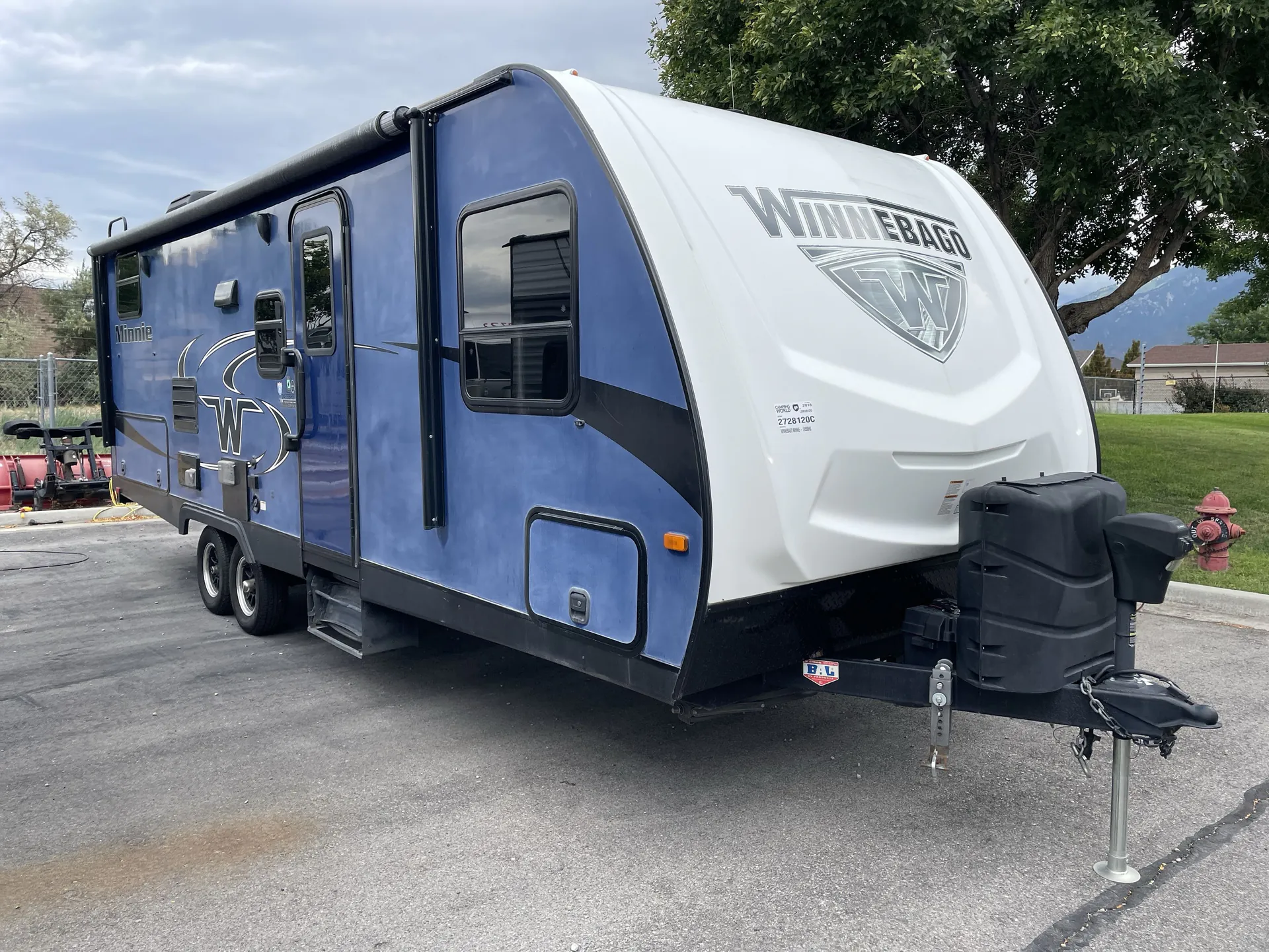 2018 Winnebago Minnie 2455BHS - Photo 2