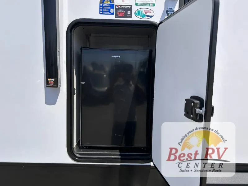 2026 Forest River Solaire 2580RBSS - Photo 4