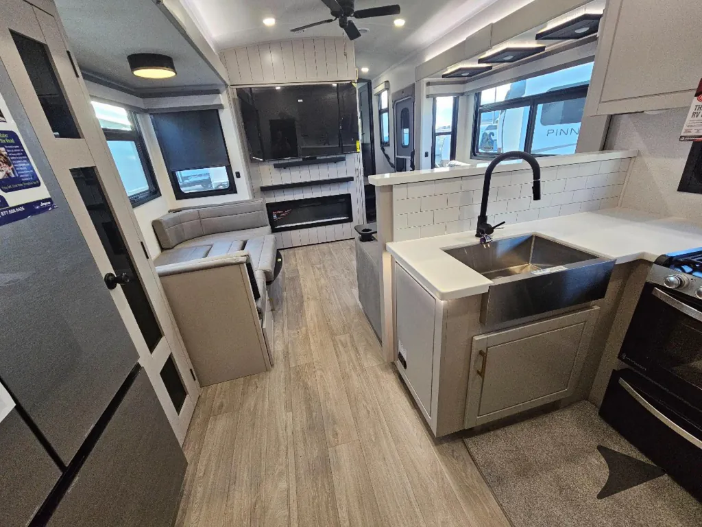 2027 Jayco North Point 391TBBH, Photos photo 57