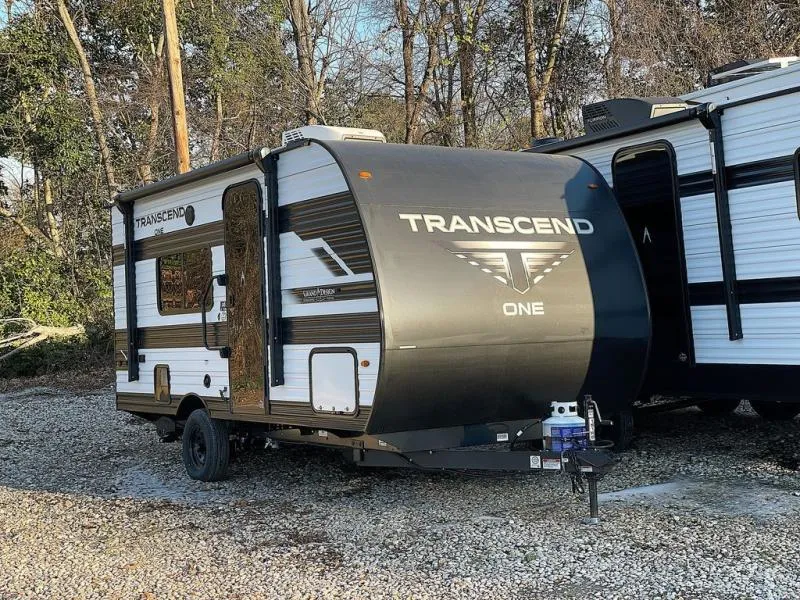 2026 Grand Design Transcend One 151RB - Photo 4