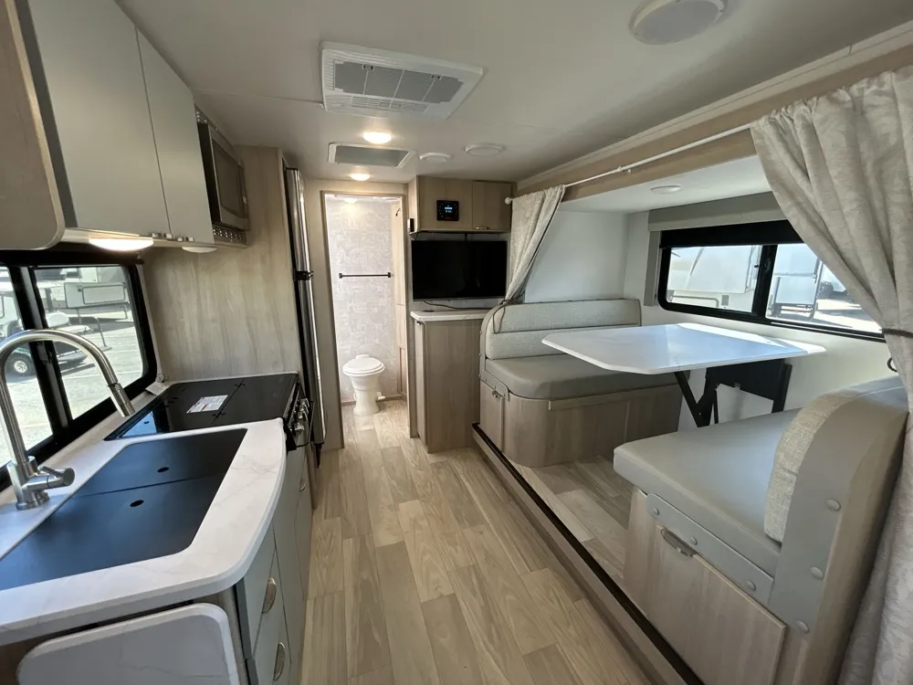 2024 Winnebago Micro Minnie 2108DS - Photo 3