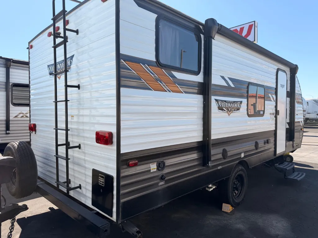 2021 Forest River Wildwood 178DB dealer photo 5 from Bobby Waynes Rv