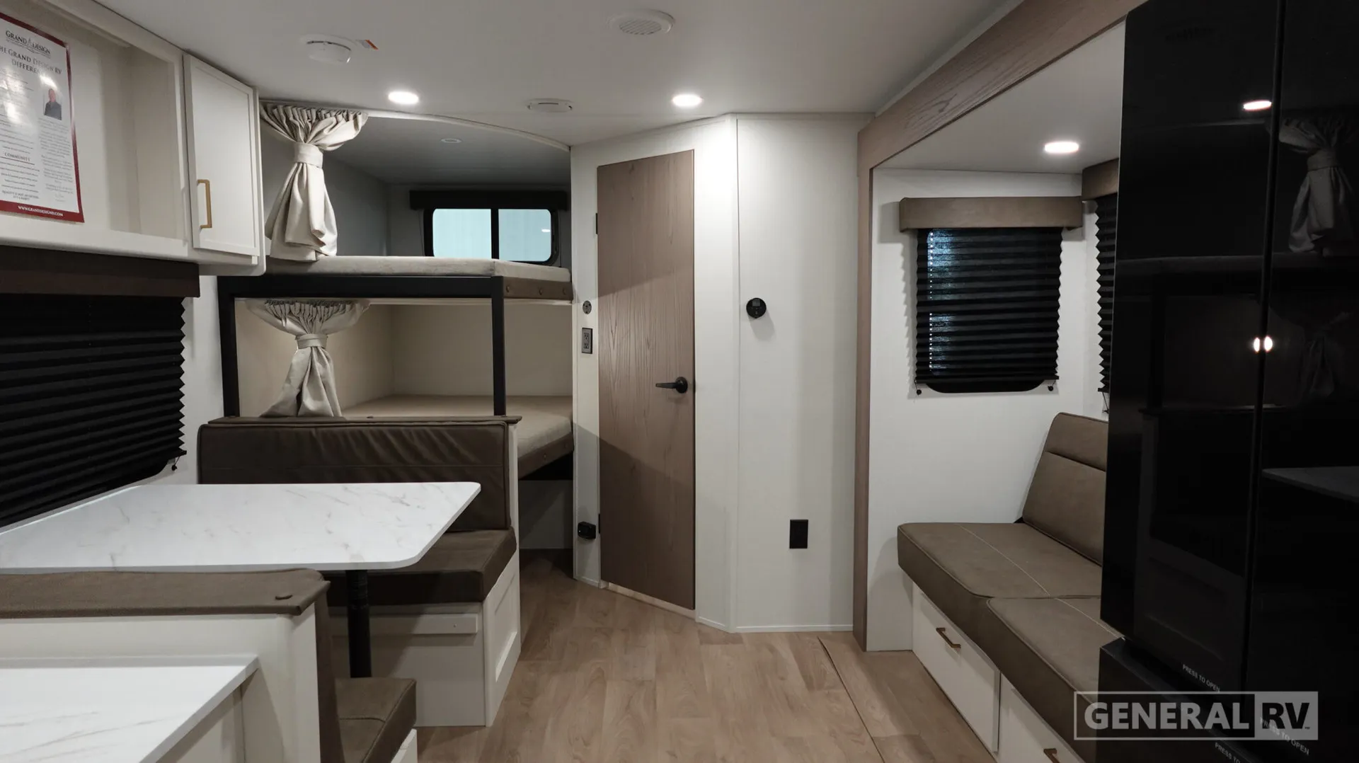 2027 Grand Design Transcend Xplor 26BHX - Photo 3