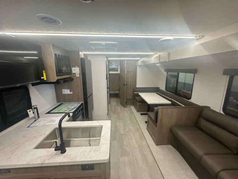 2026 Coachmen Freedom Express Select 29SE - Photo 4