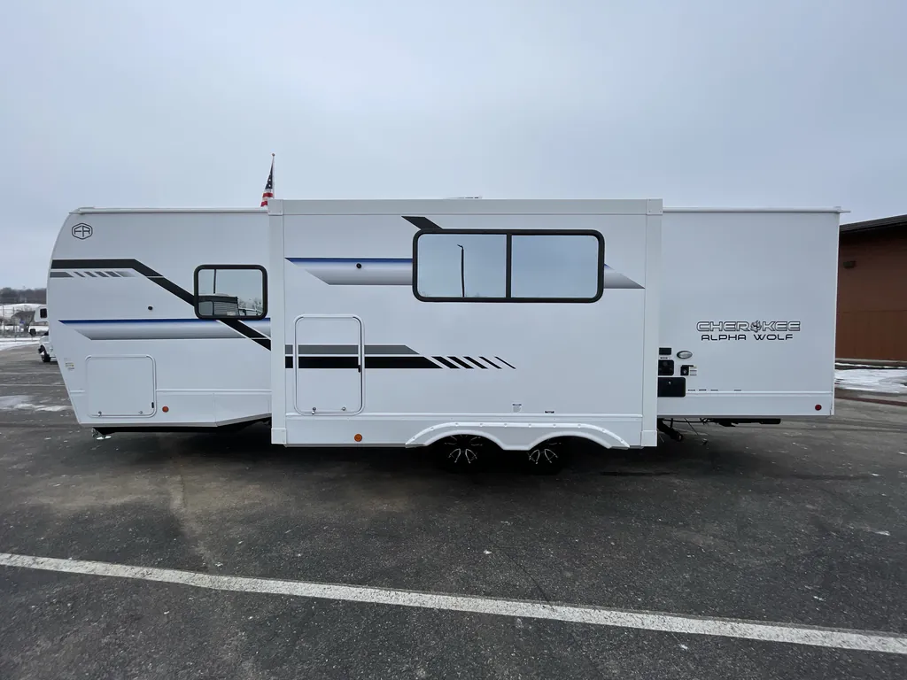 2026 Forest River Alpha Wolf 24TRUNK, Photos photo 6