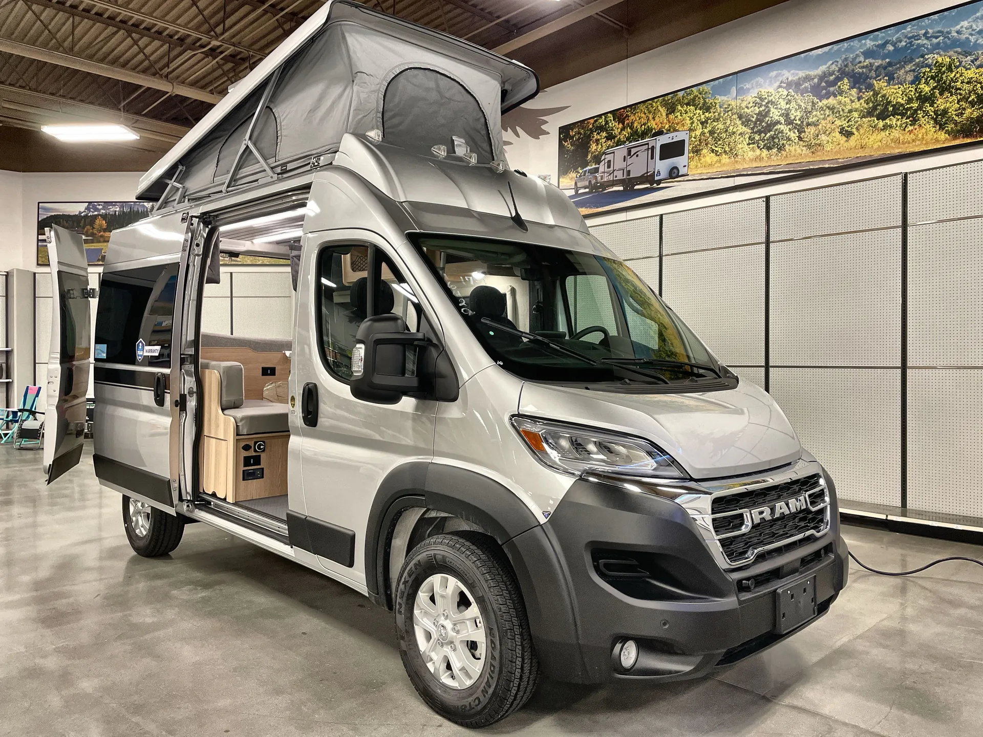 2026 Thor Motor Coach Coleman Van 17D - Photo 2