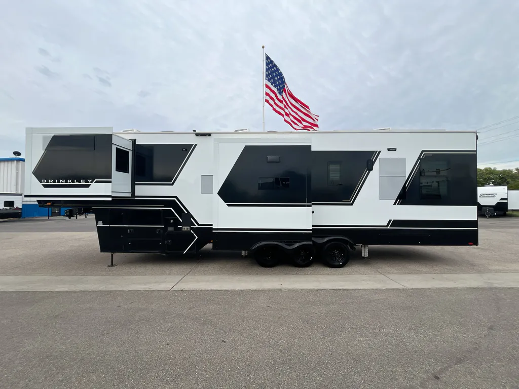 2024 Brinkley Model G 3500, Photos photo 6