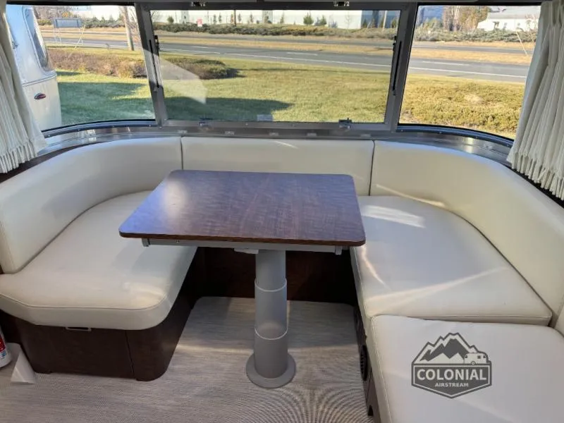 2026 Airstream Globetrotter 27FB - Photo 4