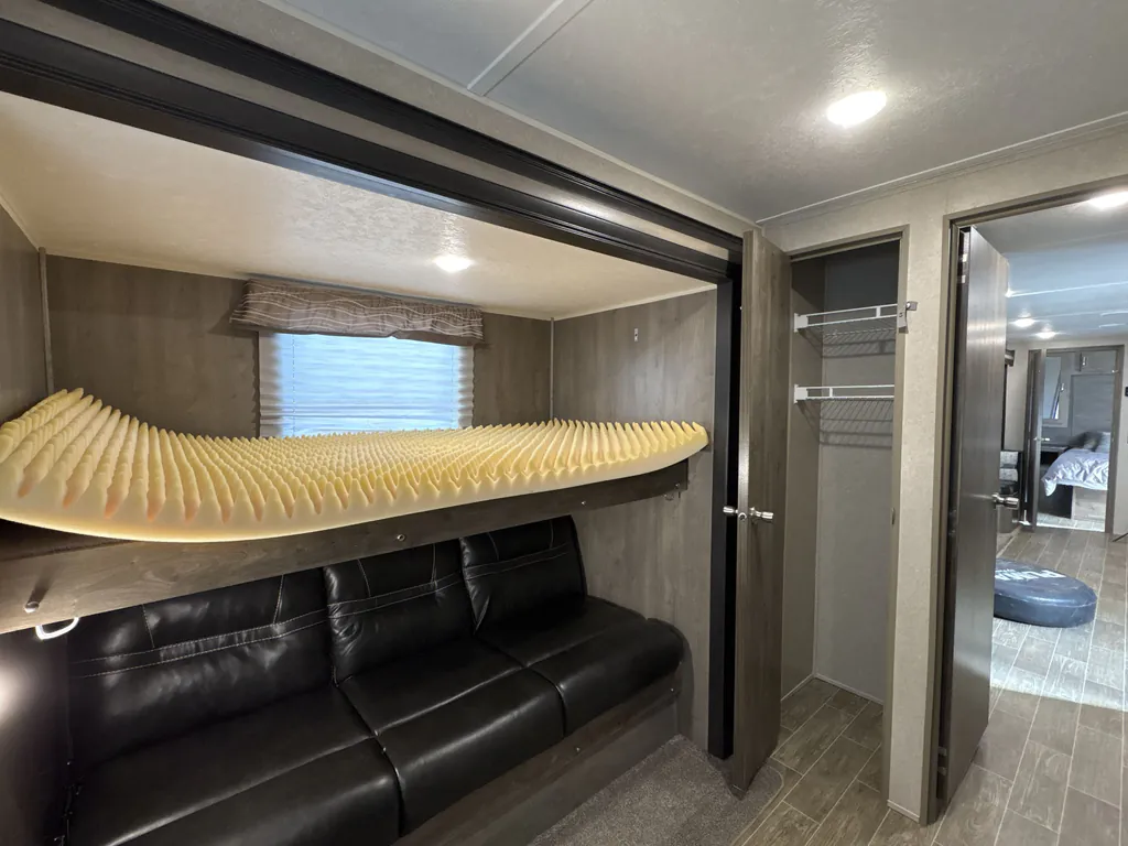 2020 Forest River Puma 31QBBH, Photos photo 14