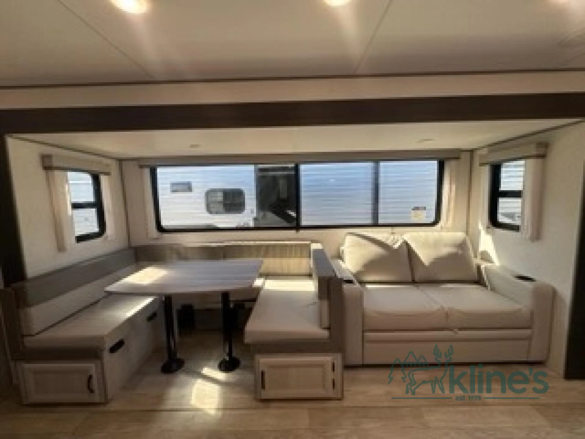 2027 Coachmen Catalina Legacy Edition 293QBCK - Photo 4