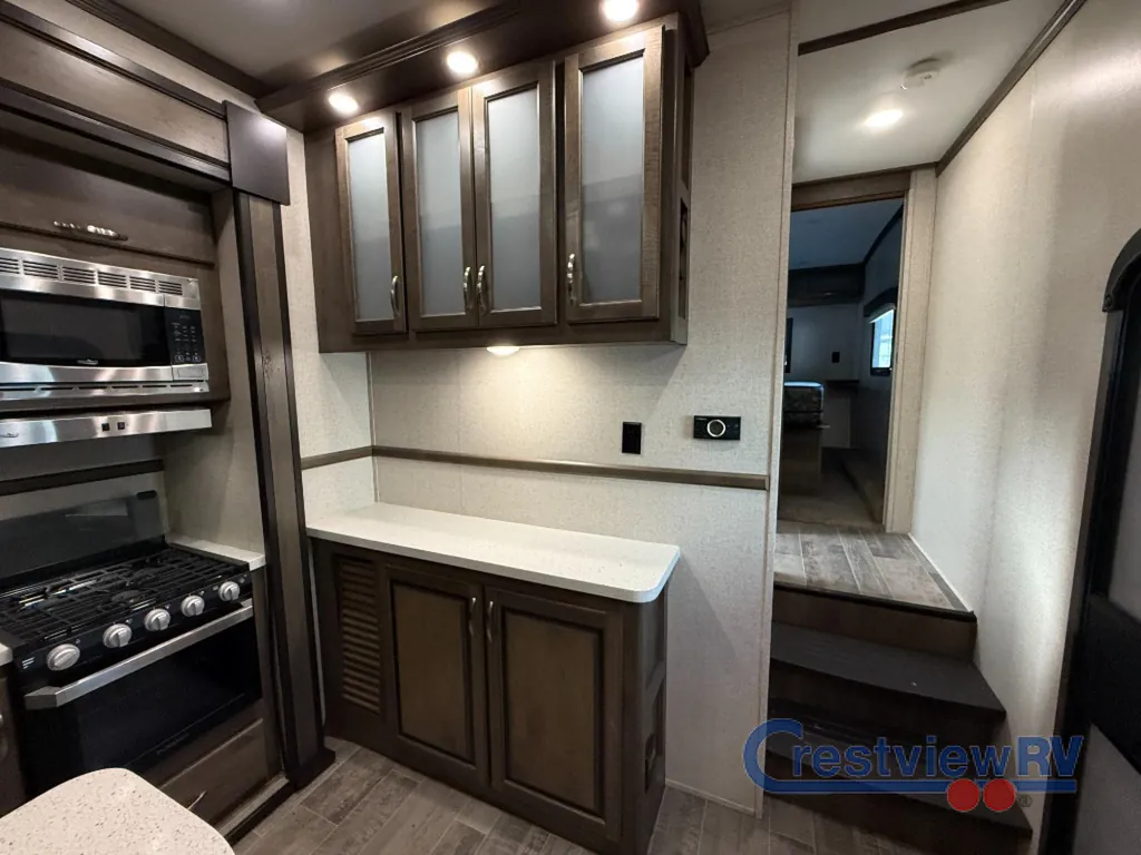 2020 Dutchmen Voltage Triton 3551, Photos photo 14
