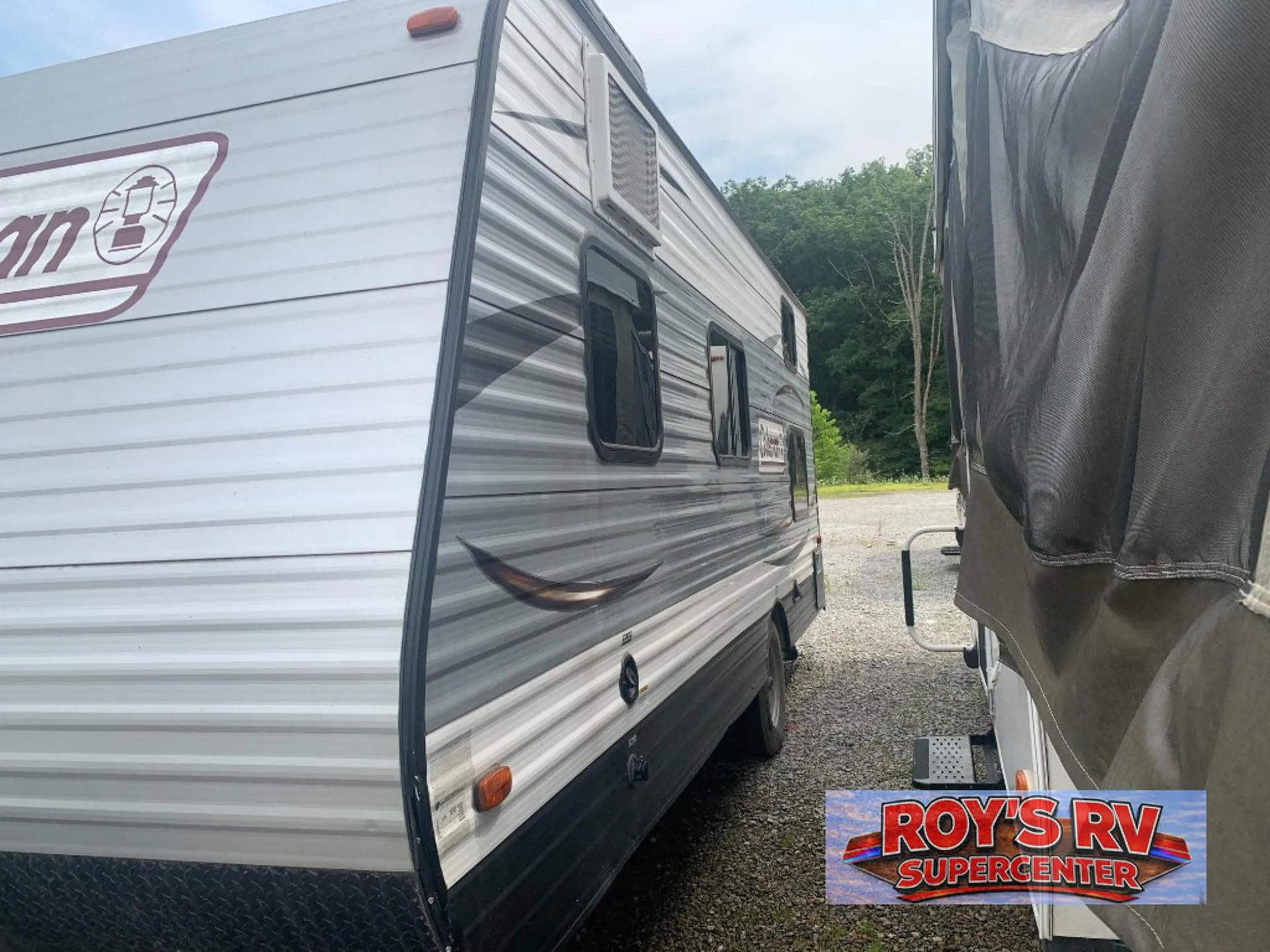 2016 Dutchmen Coleman Lantern LT 17FQ - Photo 3