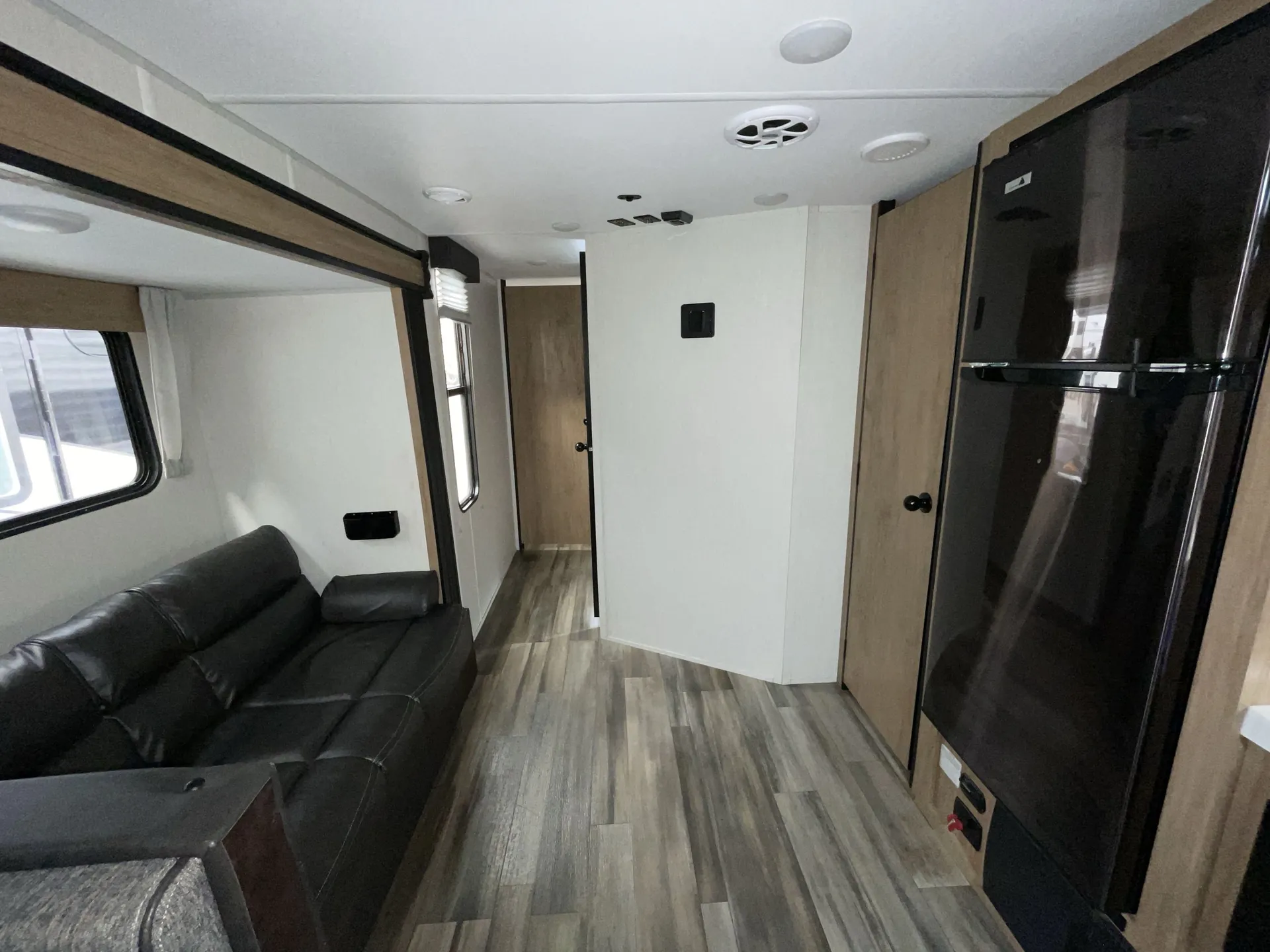 2023 Forest River Cherokee Grey Wolf Black Label 29QBBL - Photo 4