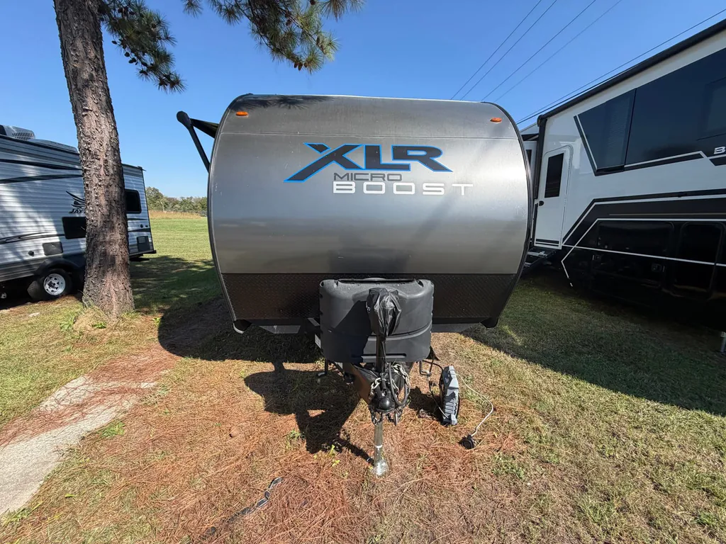2022 Forest River XLR Micro Boost 25LRLE, Photos photo 2