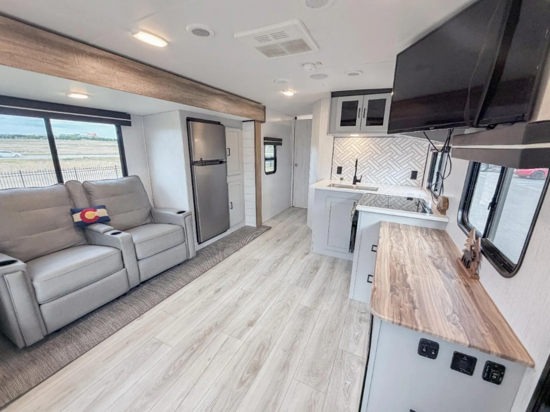 2023 Heartland North Trail 26RLX - Photo 3