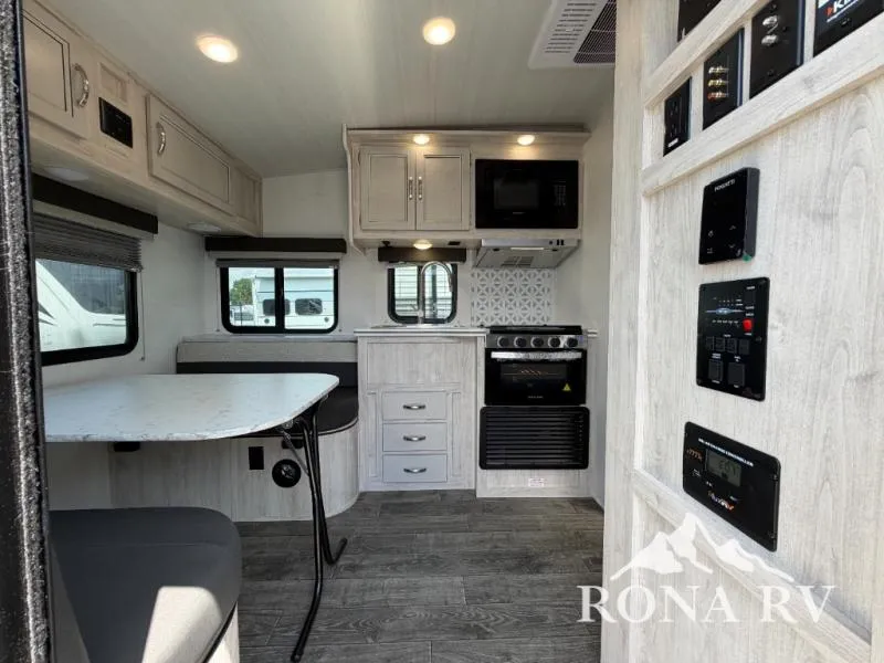 2026 Gulf Stream Vista Cruiser 19ERD - Photo 3