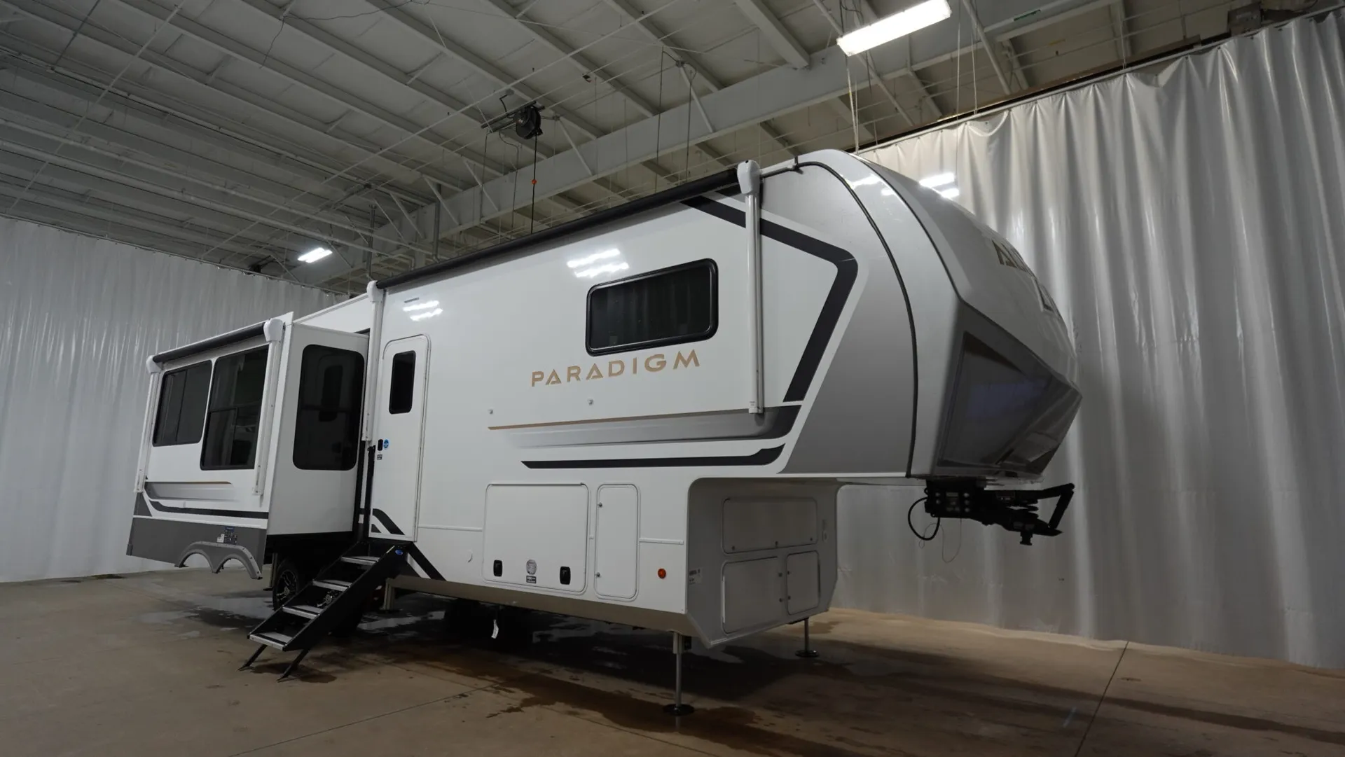 2026 Alliance RV Paradigm 310RL - Photo 2