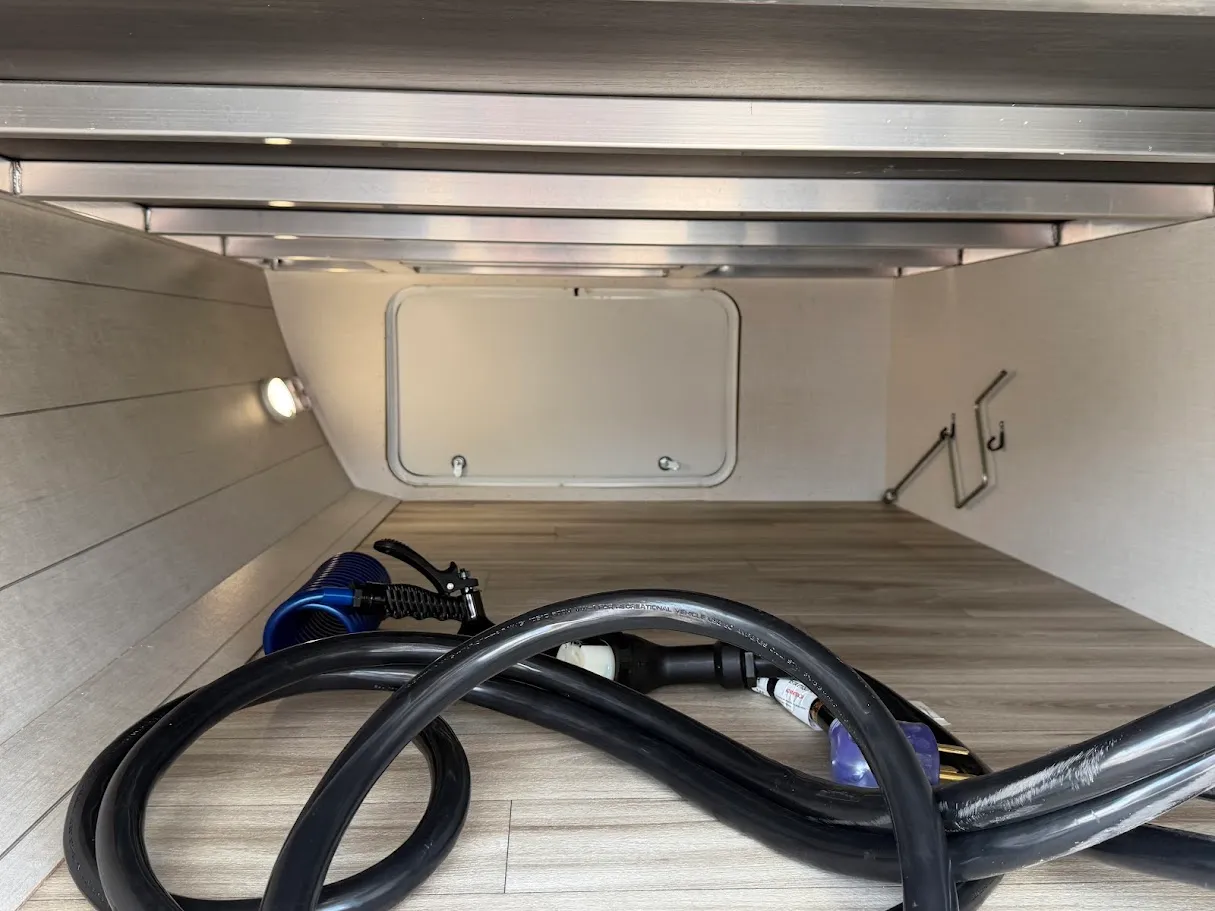 2027 Venture RV Sienna SA271VBH - Photo 4