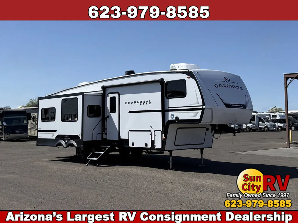 2026 Chaparral Lite 30RLS - Main photo