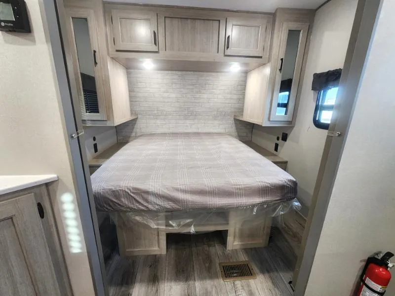 2026 Coachmen Catalina Legacy Edition 273DBHCK, Photos photo 36