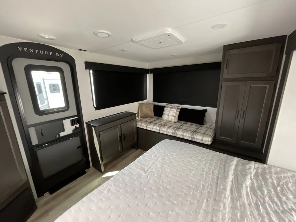 2026 Venture RV Stratus SR282VFD, Photos photo 33