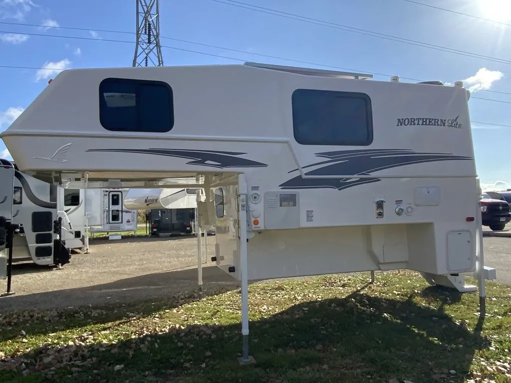 2026 Northern Lite Sportsman Edition 8-11EX SP WB - Main photo