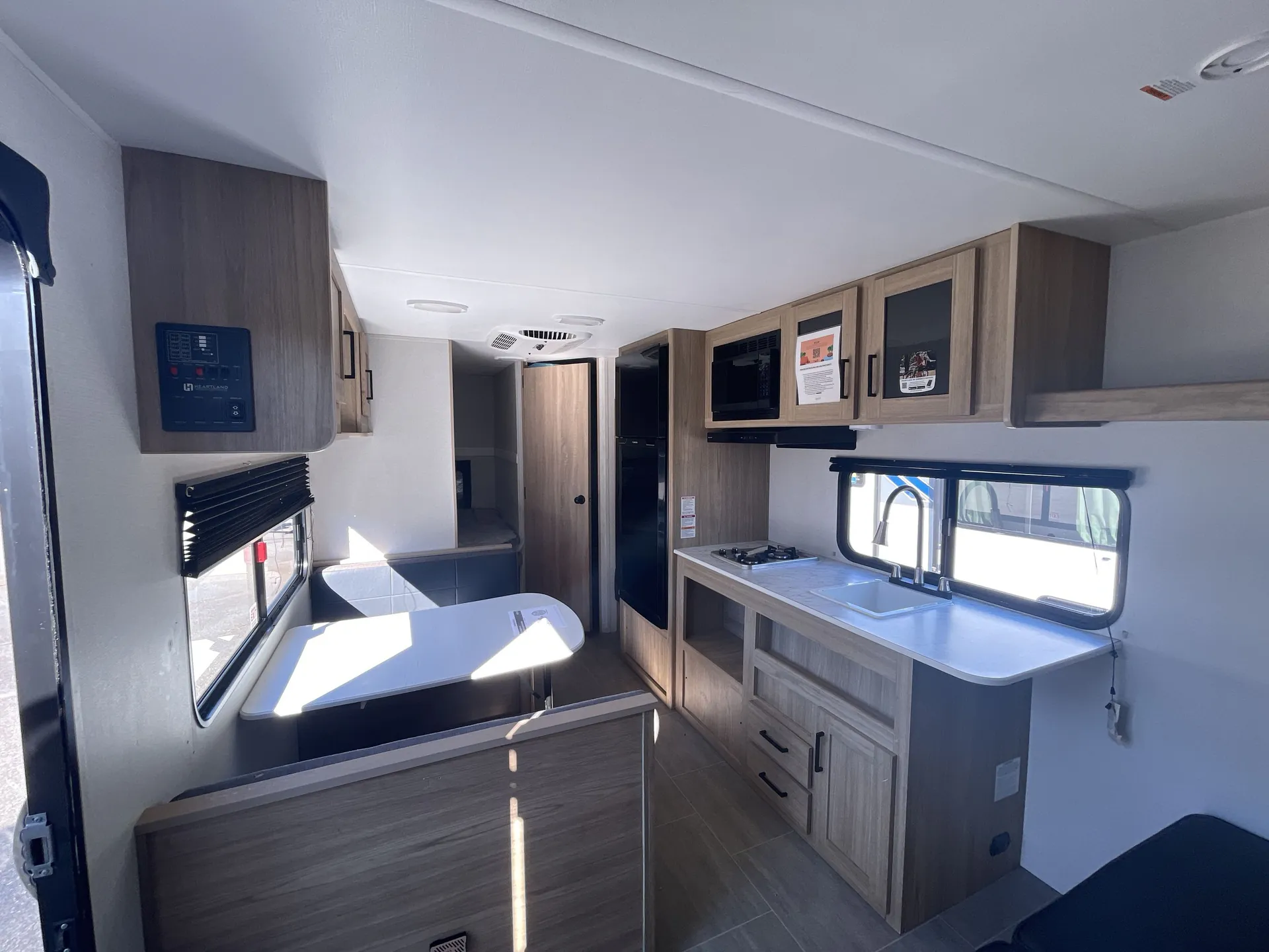 2025 Cruiser RV Shadow Cruiser 250BHS — living area main