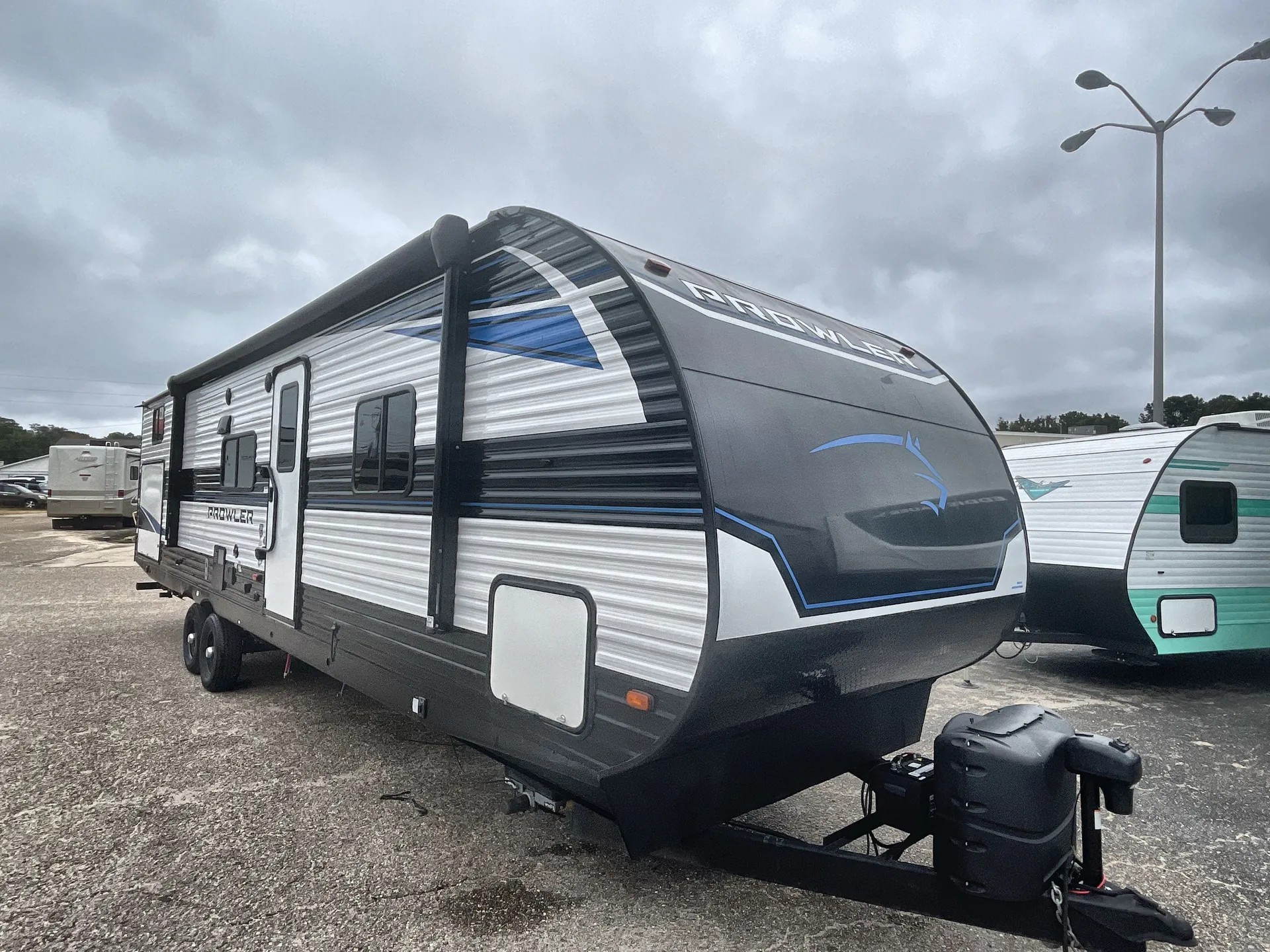 2023 Heartland Prowler 335BH - Photo 2