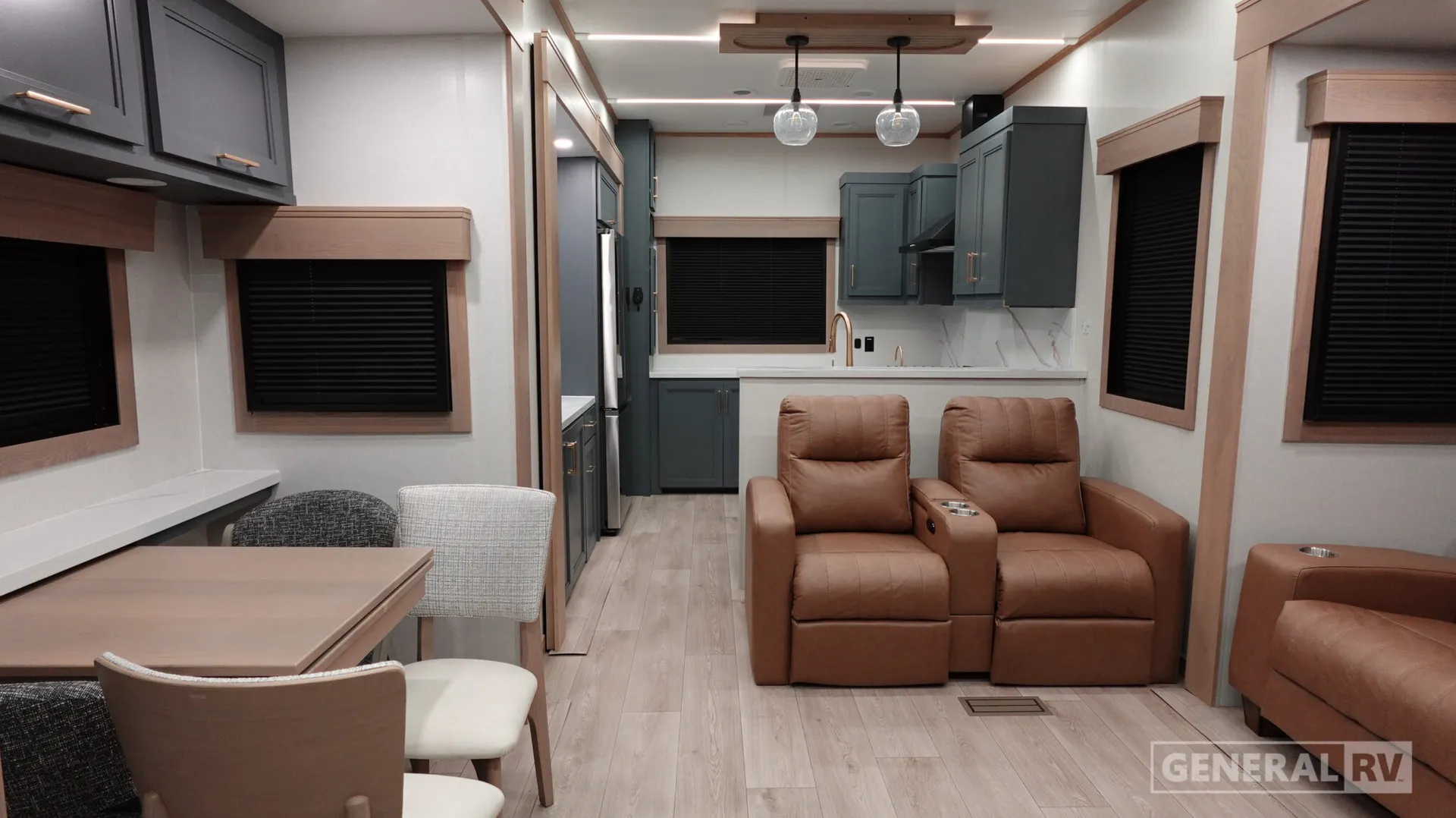 2027 Crossroads RV Redwood 401LK - Photo 3