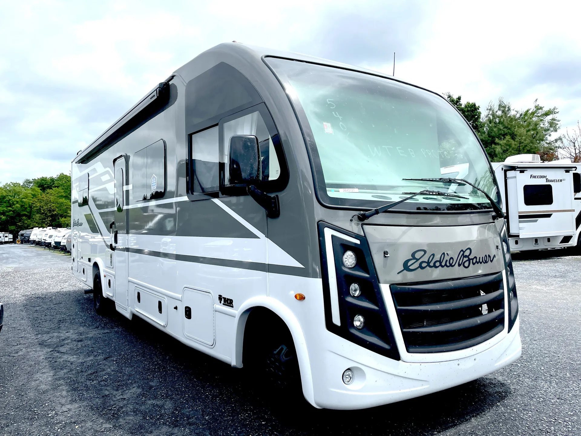 2027 Thor Motor Coach Freedom Eddie Bauer EB28 - Photo 2