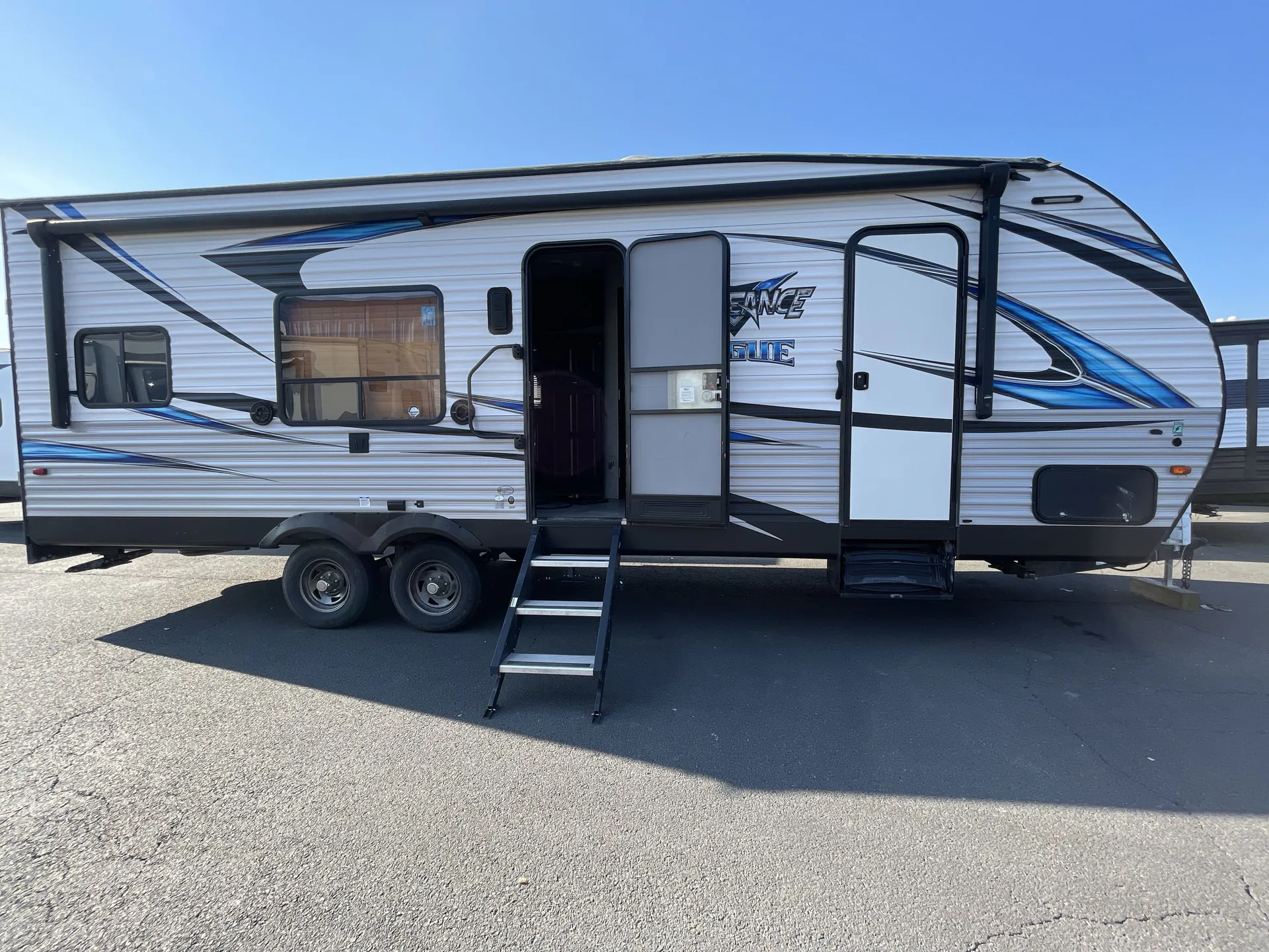 2018 Forest River Vengeance 25V — campside