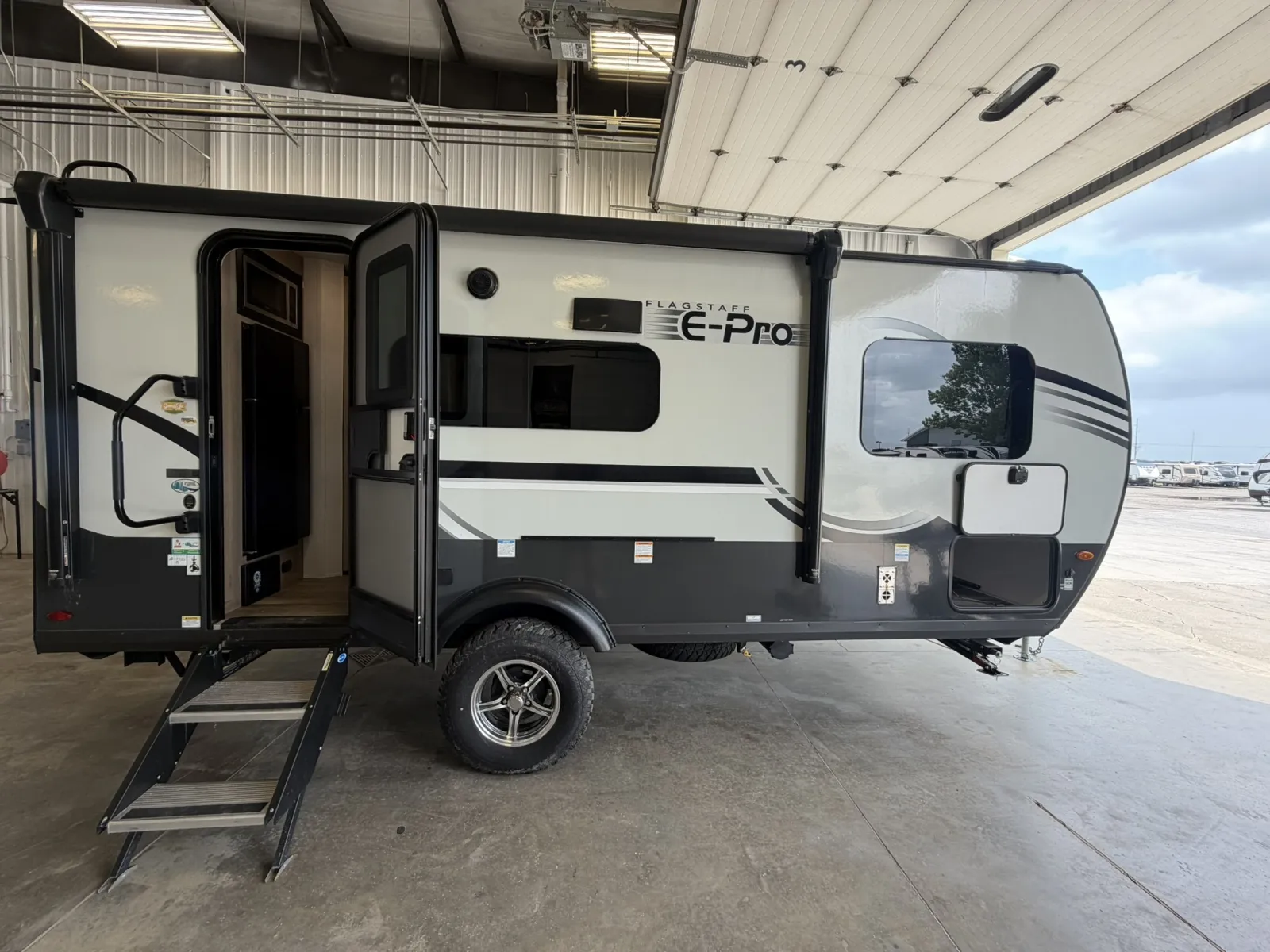 2024 Forest River Flagstaff E-pro 19FBS - Photo 2
