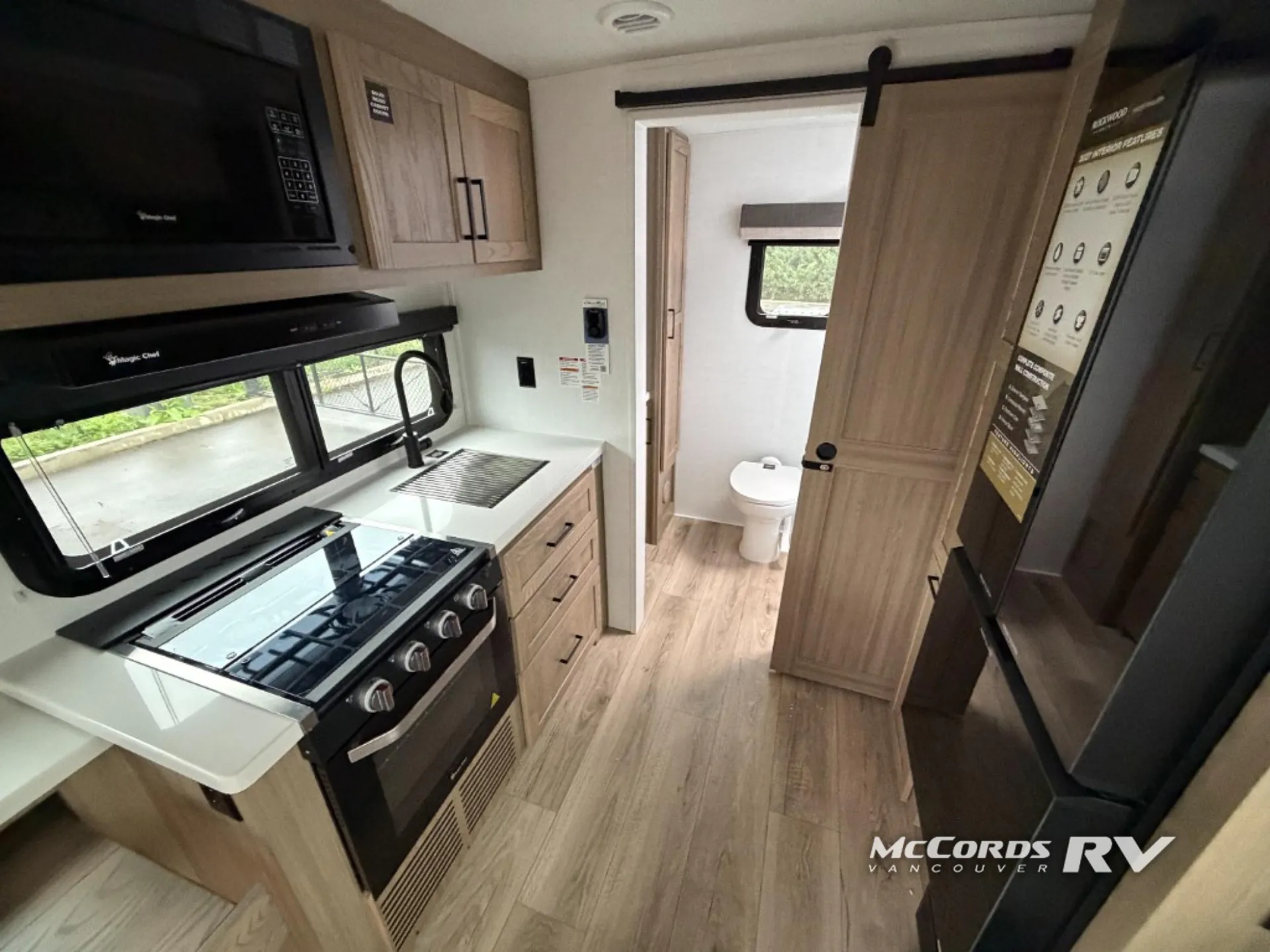 2027 Forest River Rockwood Mini Lite 2524FBT - Photo 4