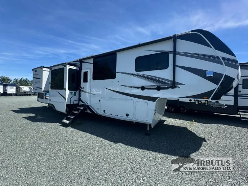 2024 Grand Design Solitude 390RK - Photo 2