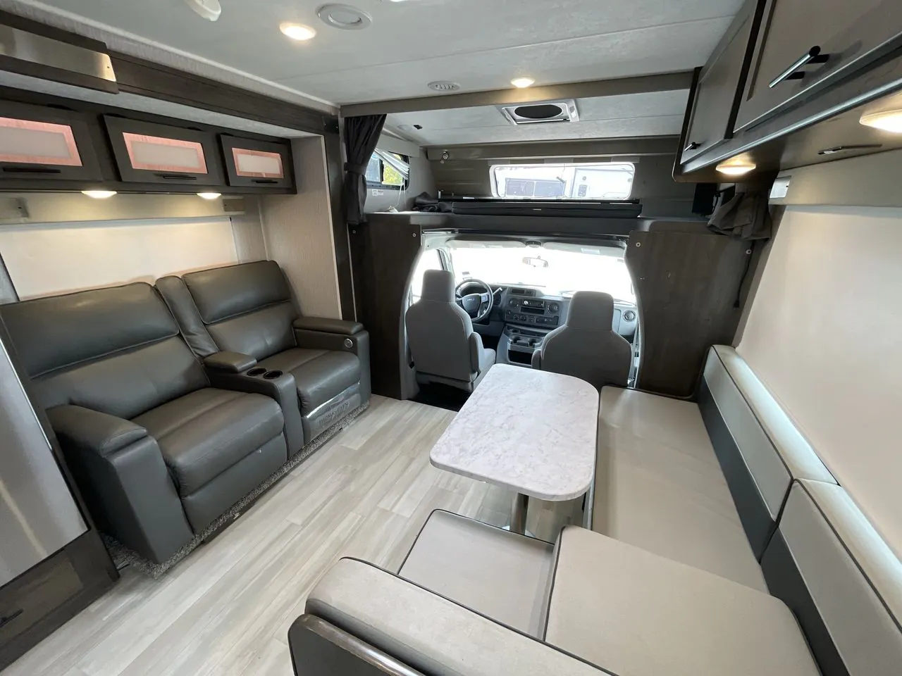 2022 Coachmen Leprechaun Premier 260DS - Ford 450 - Photo 3