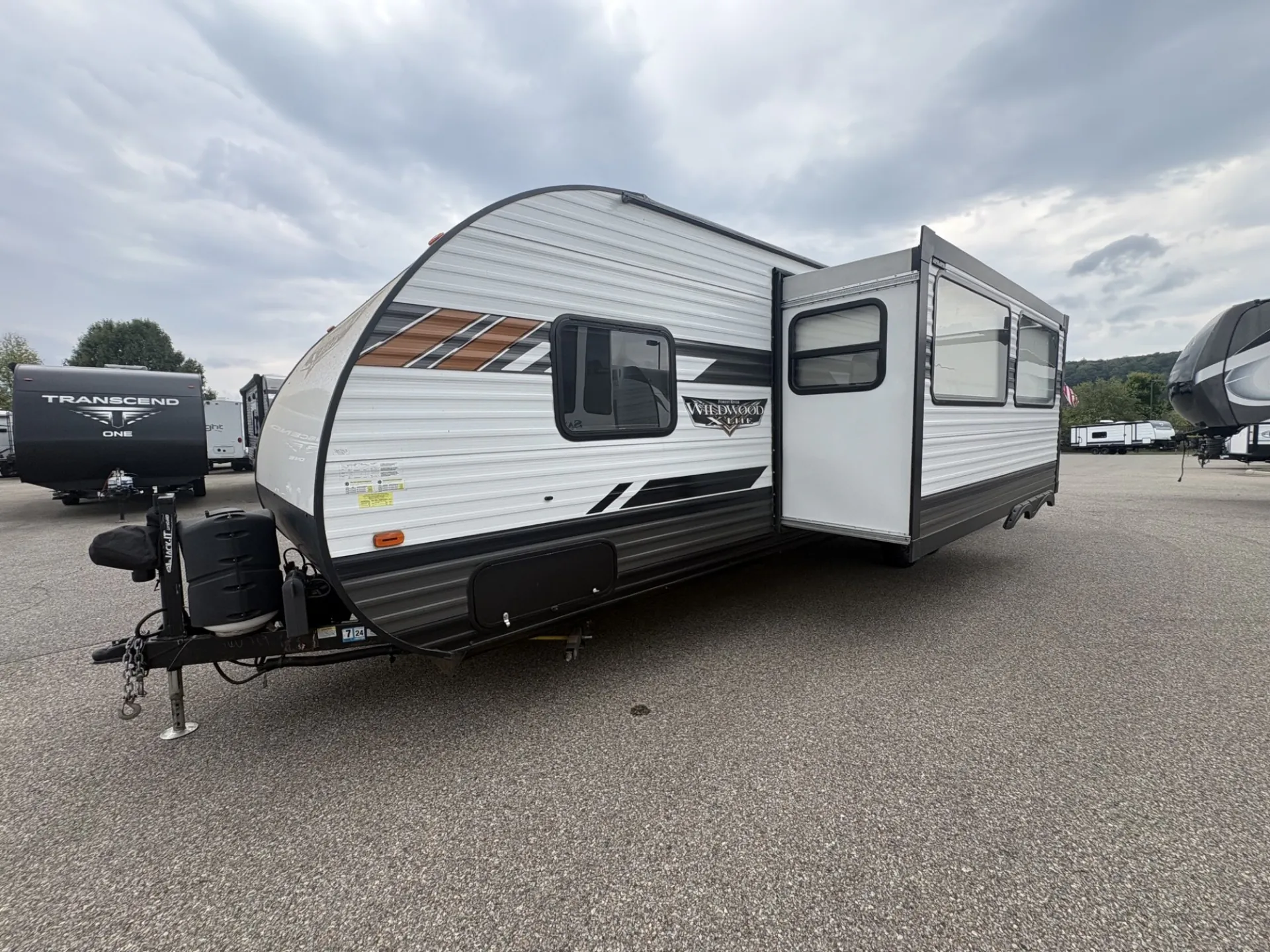 2020 Forest River Wildwood X-Lite 273QBXL - Photo 3