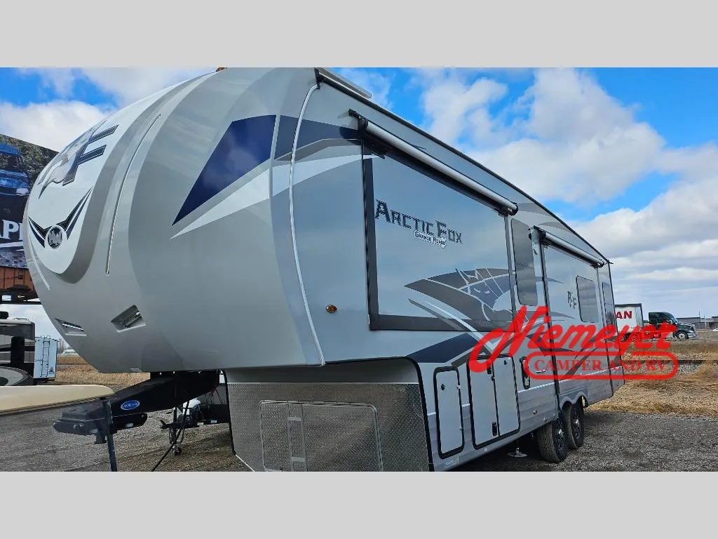 2024 Northwood Arctic Fox Grande Ronde 30 5RD - Photo 2