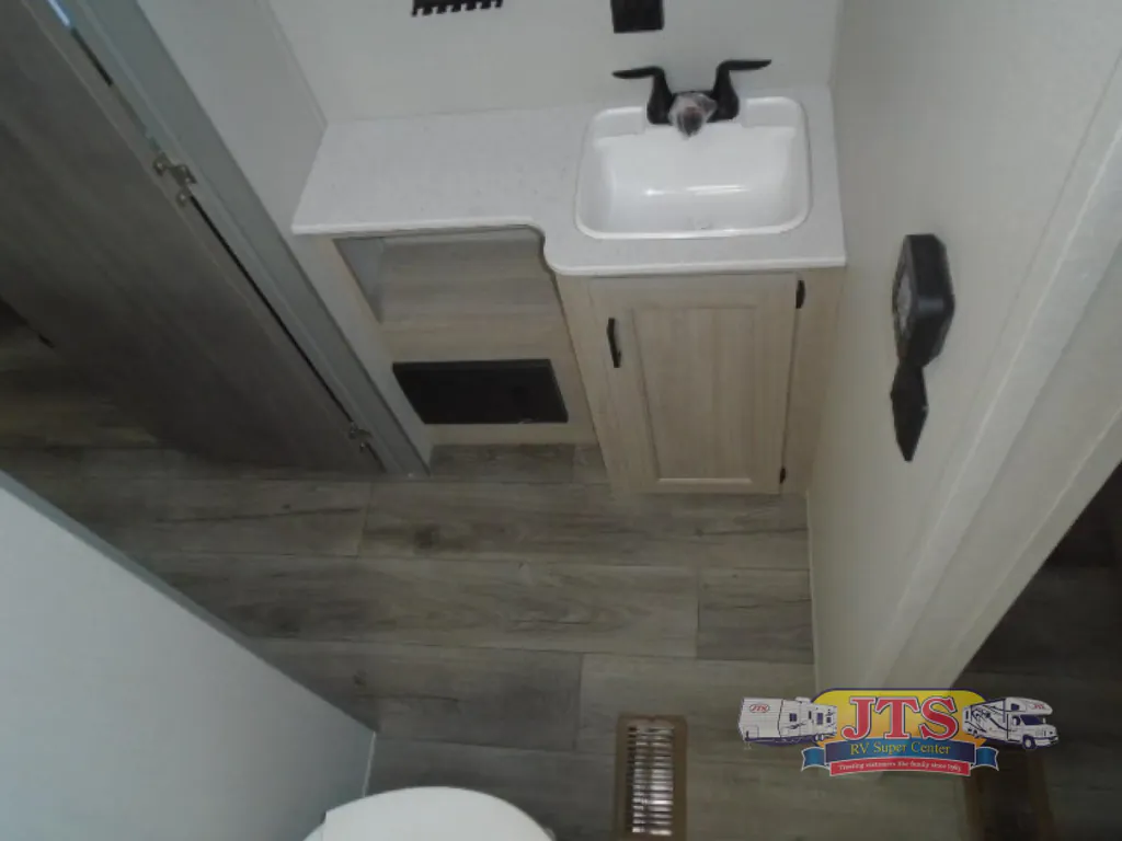 2026 Coachmen Catalina Legacy Edition 333DORM, Photos photo 39