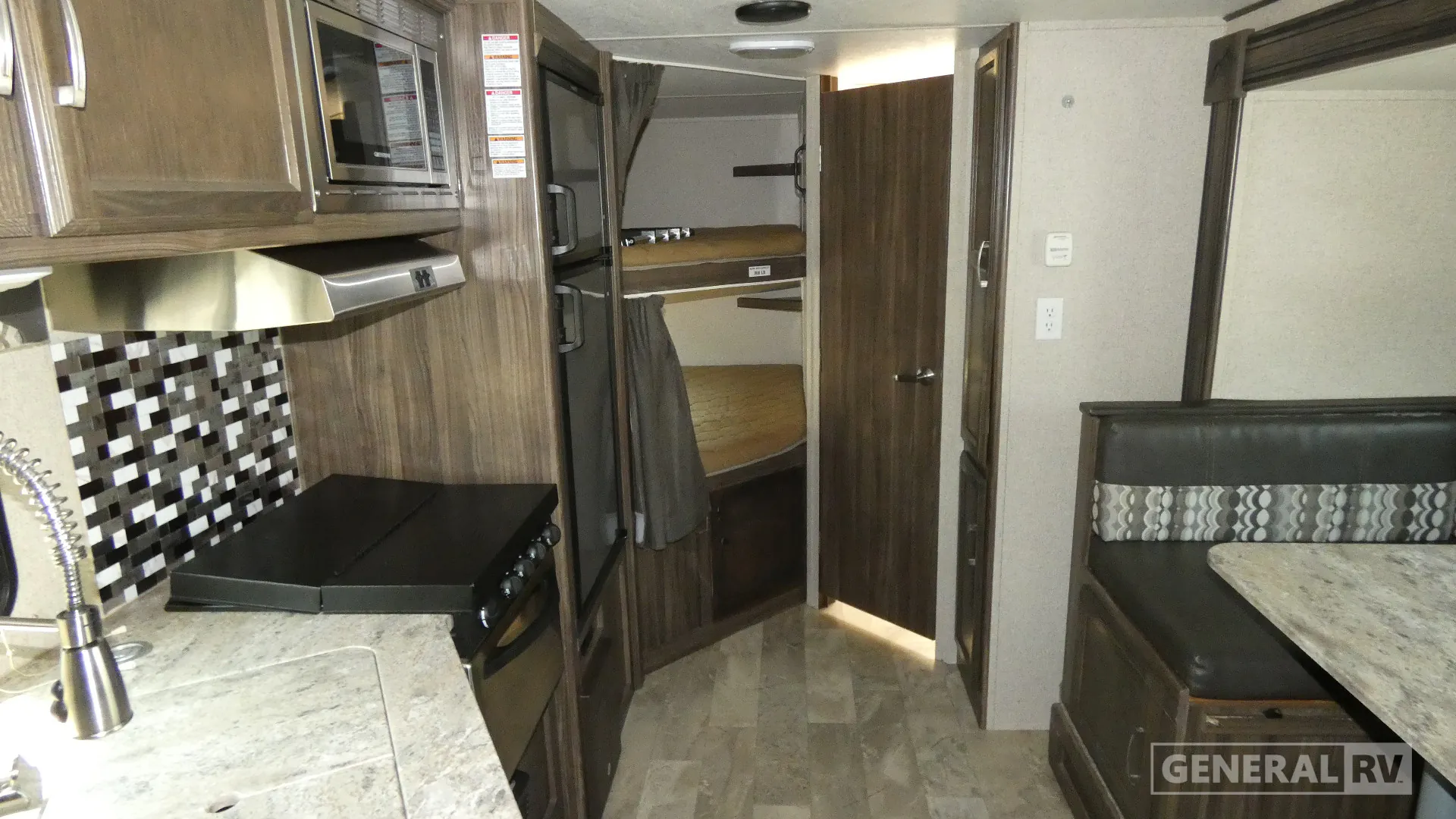 2018 Coachmen Apex Ultra-Lite 245BHS - Photo 3