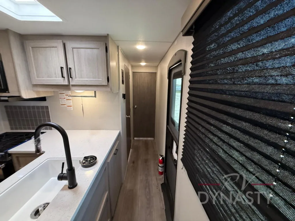 2026 Coachmen Catalina Legacy Edition 283RNR, Photos photo 43