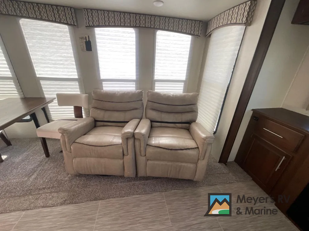 2018 Forest River Wildcat 34WB, Photos photo 29