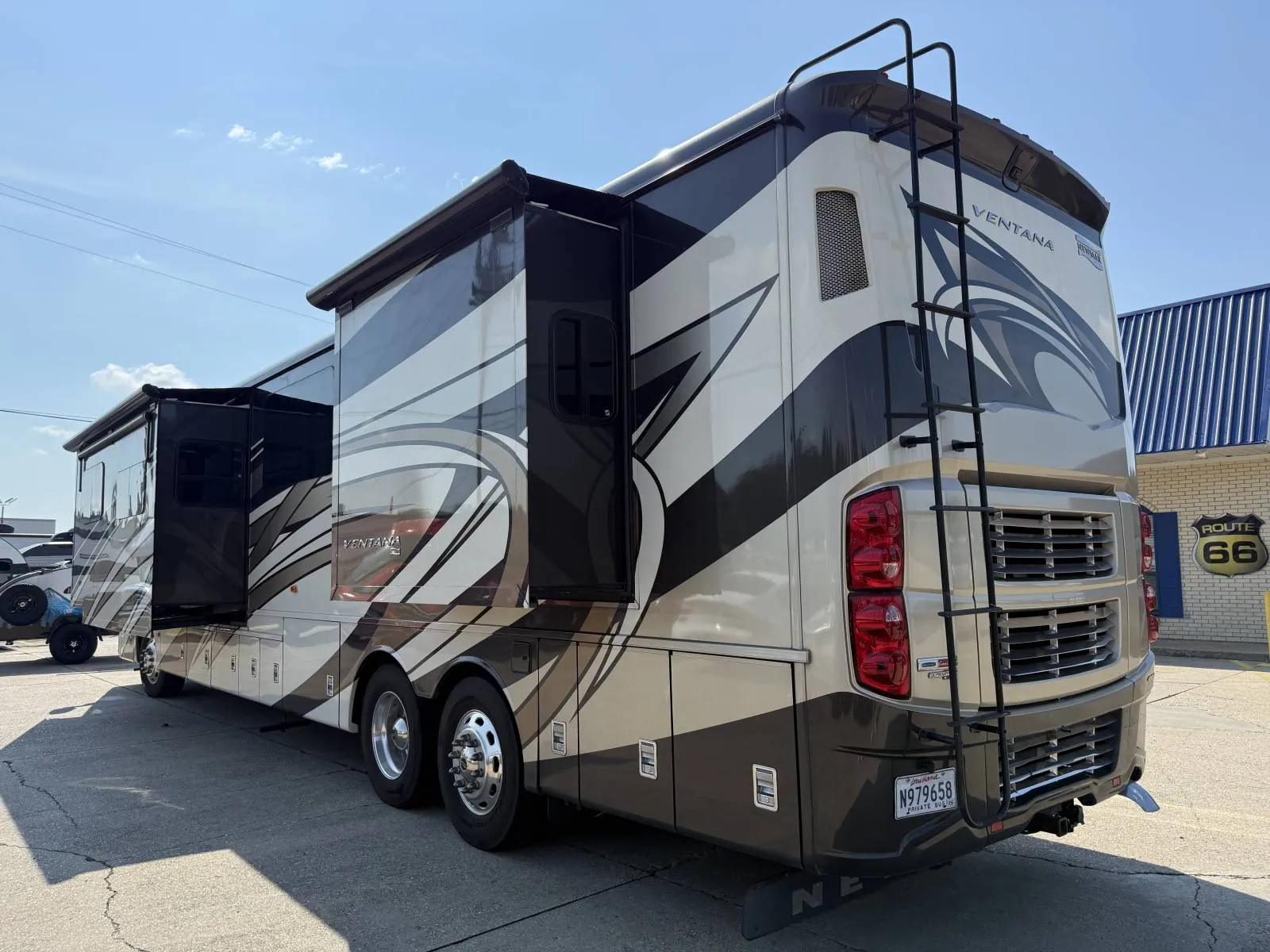 2016 NEWMAR VENTANA 4322 - Photo 4