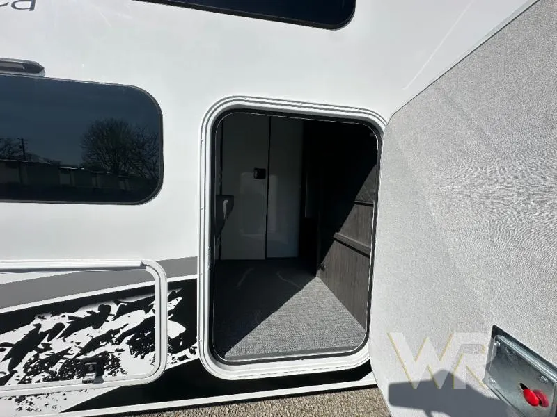 2026 inTech RV Aucta SYCAMORE - Photo 3